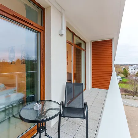 Eco Modern Iv Z Basenem Letnim By Holidaysun Apartamento Poland